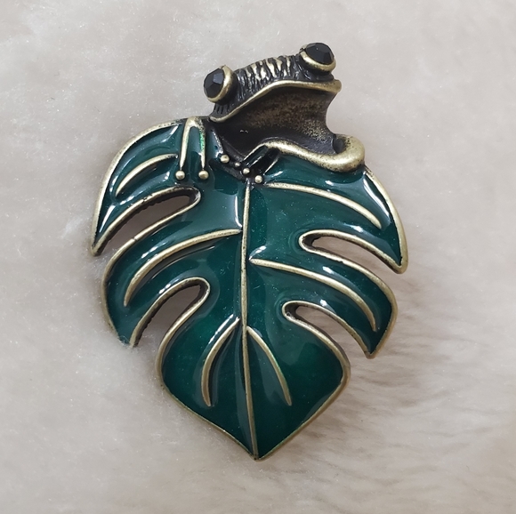 Made with Love Jewelry - Brooch